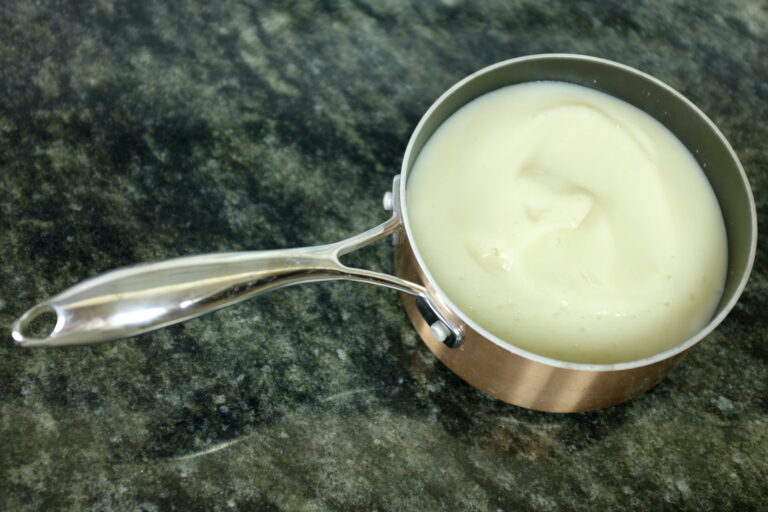 velvety cauliflower garlic infused purée