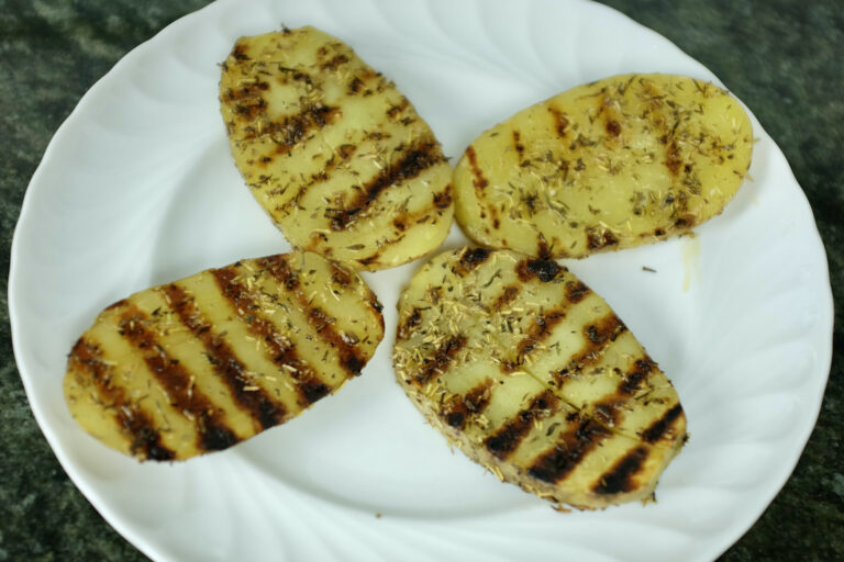 grilled potatoes flavoured with herbes de provence