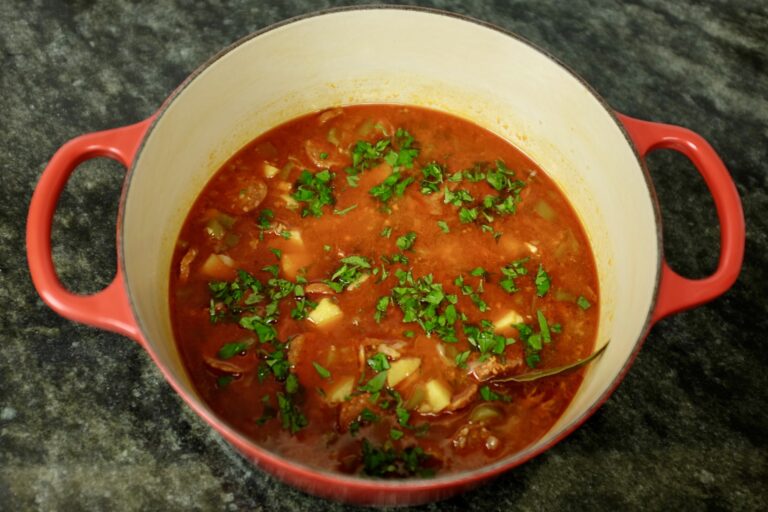 spanish chorizo and potato soup with garlic